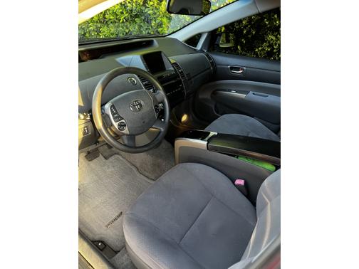 Photo 5 of 14 of 2006 Toyota Prius Base