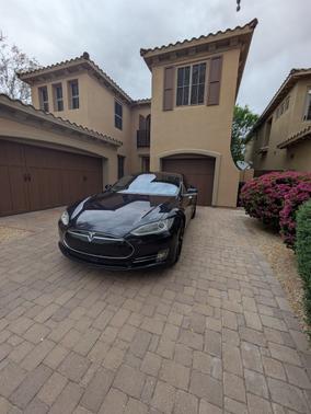 2015 Tesla Model S 85D