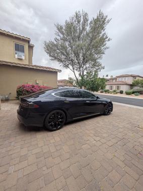 2015 Tesla Model S 85D