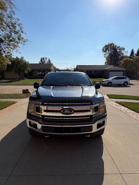 Gray 2019 Ford F-150 XLT