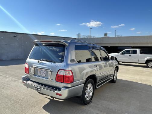 Photo 3 of 19 of 2003 Lexus LX 470 Base