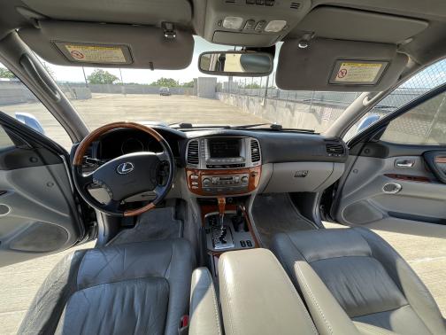Photo 5 of 19 of 2003 Lexus LX 470 Base