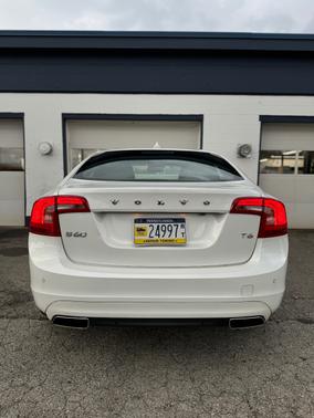 2015 Volvo S60 T6 Platinum
