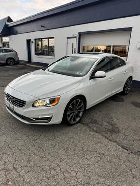 2015 Volvo S60 T6 Platinum