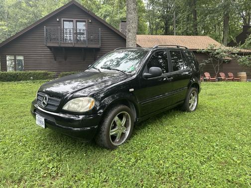 1998 Mercedes-Benz M-Class ML320