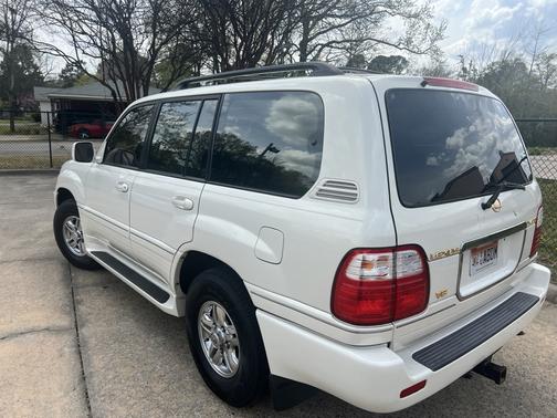 2001 Lexus LX 470 Base