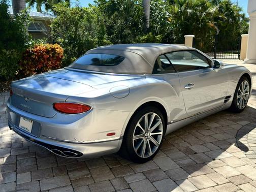 2022 Bentley Continental GT V8