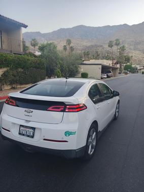 White 2013 Chevrolet Volt Base