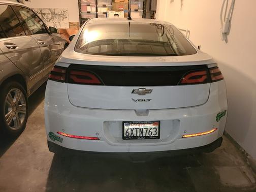 White 2013 Chevrolet Volt Base