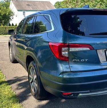 Blue 2020 Honda Pilot EX