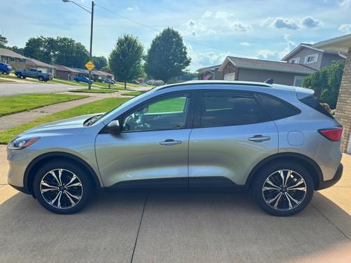 2021 Ford Escape SE