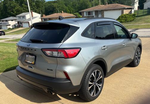 2021 Ford Escape SE