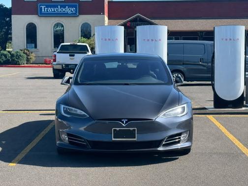 Gray 2016 Tesla Model S 75