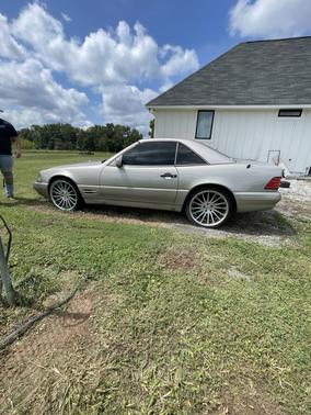 Beige 1997 Mercedes-Benz SL-Class SL320 Roadster
