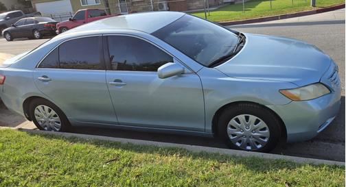 Silver 2009 Toyota Camry LE