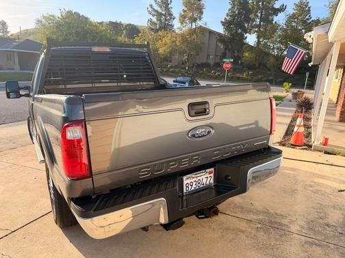 Gray 2016 Ford F-250 XLT