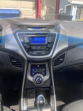 White 2013 Hyundai ELANTRA Limited