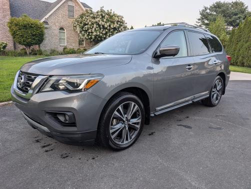 2017 Nissan Pathfinder Platinum