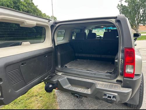 2006 Hummer H3 Base