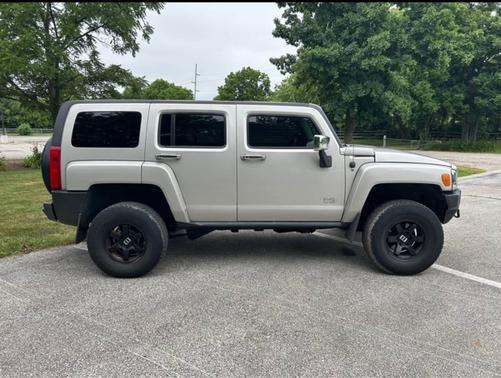 2006 Hummer H3 Base