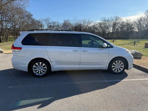 2011 Toyota Sienna Limited