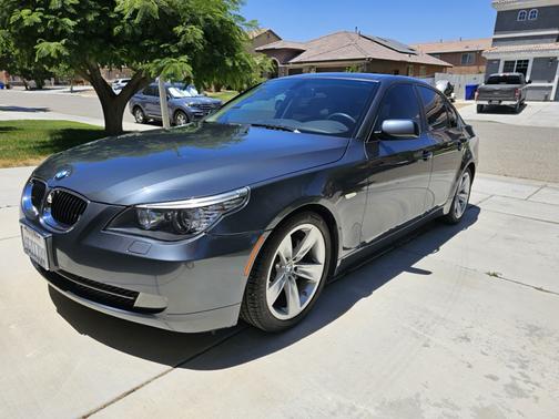 2008 BMW 528 i