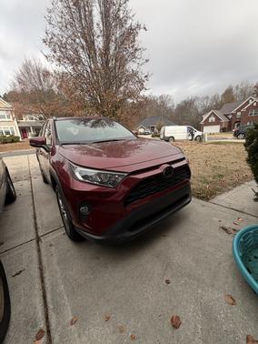 2020 Toyota RAV4 XLE Premium