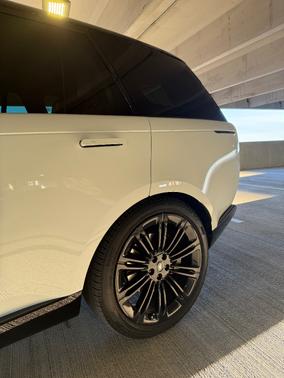 2025 Land Rover Range Rover P400 SE SWB