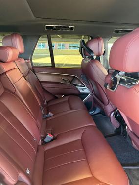 White 2025 Land Rover Range Rover P400 SE SWB