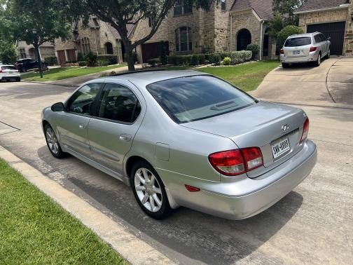 2002 INFINITI I35 Base