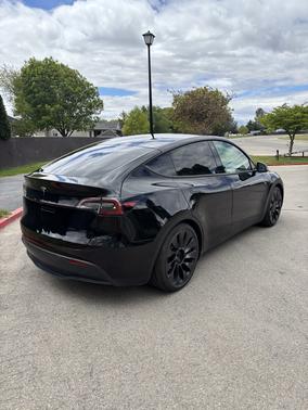 Black 2023 Tesla Model Y Performance