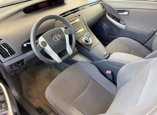 Gray 2011 Toyota Prius II