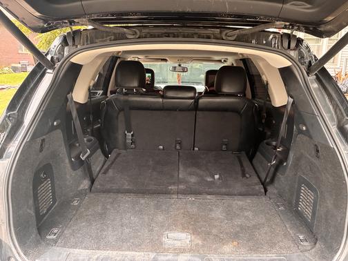 Black 2019 Nissan Pathfinder Platinum
