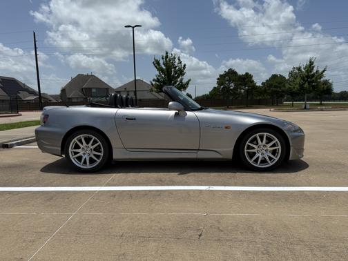 2004 Honda S2000 Base