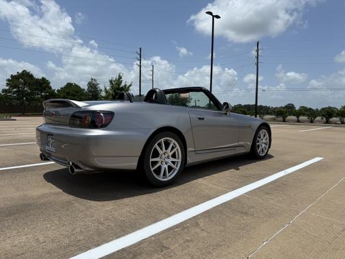 2004 Honda S2000 Base