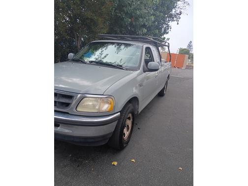 1997 Ford F-150 XL SuperCab