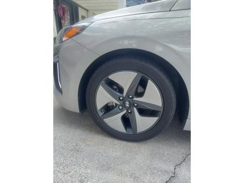 2022 Hyundai IONIQ Hybrid Limited
