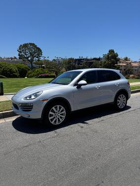 Silver 2013 Porsche Cayenne Cayenne Diesel
