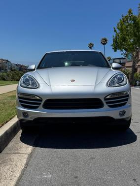 Silver 2013 Porsche Cayenne Cayenne Diesel