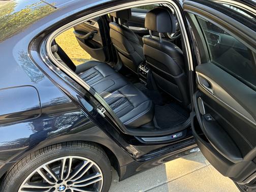 2017 BMW 540 i xDrive