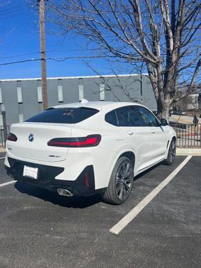 2023 BMW X4 xDrive30i
