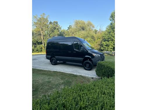 2024 Mercedes-Benz Sprinter 2500 Standard Roof