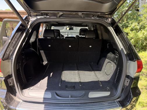 Black 2016 Jeep Grand Cherokee Limited