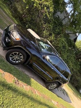 Black 2016 Jeep Grand Cherokee Limited
