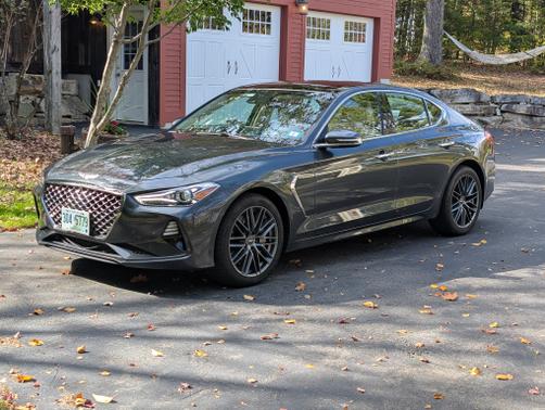 2019 Genesis G70 3.3T Design