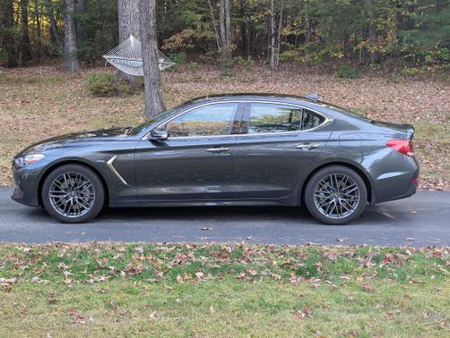 2019 Genesis G70 3.3T Design
