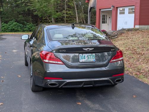 2019 Genesis G70 3.3T Design