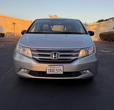 Silver 2013 Honda Odyssey Touring Elite