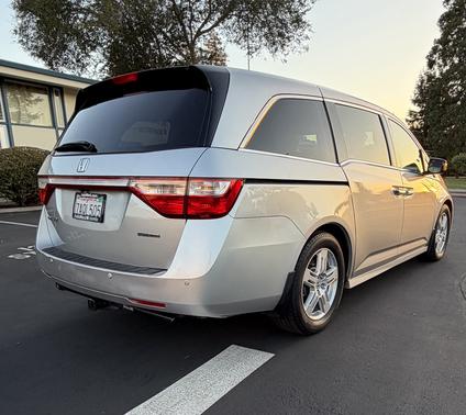 Silver 2013 Honda Odyssey Touring Elite