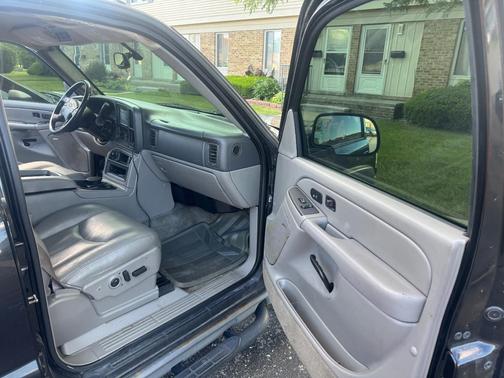 Black 2005 Chevrolet Tahoe Z71